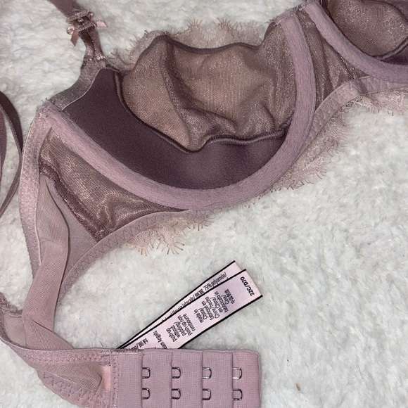 Vs Unlined Lace Bra - Picture 4 of 4